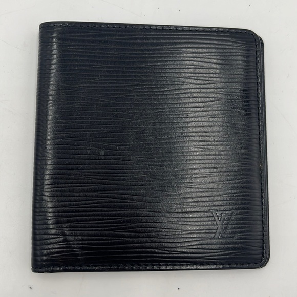 Authentic Louis Vuitton Bifold Wallet Black Epi - Picture 2 of 16